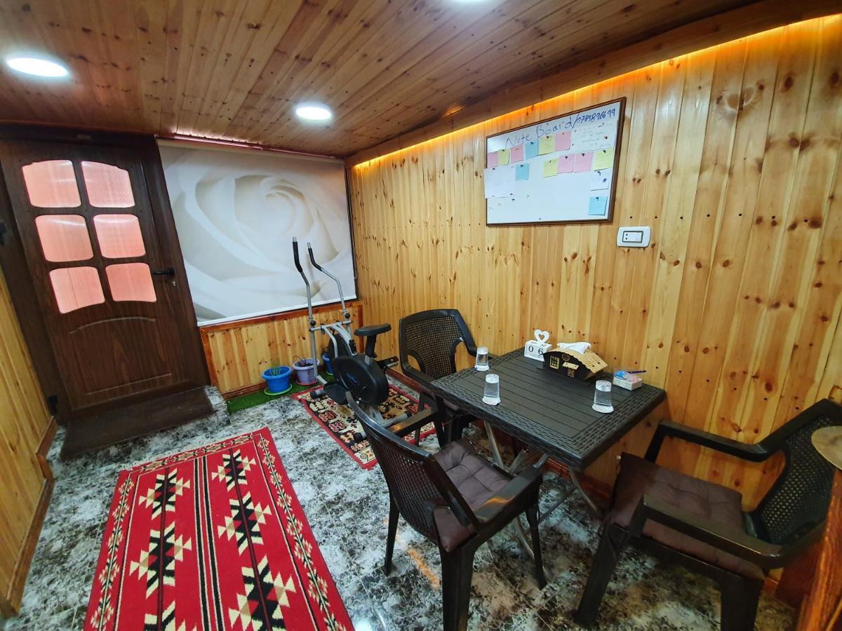 شقة جرش  في New Luxurious Modern Studio المظهر الخارجي الصورة